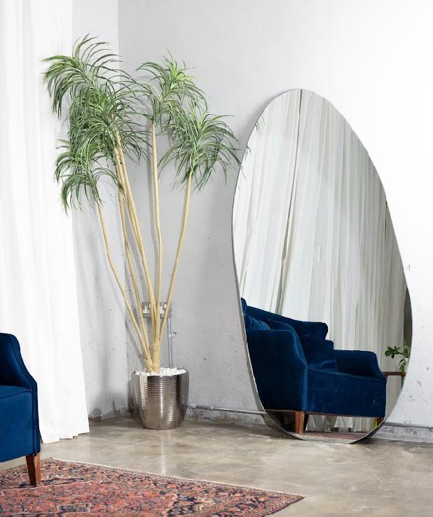 مرآة أرضية يوفيرل